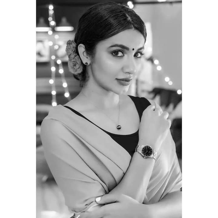 'సీతమ్మ వాకిట్లో సిరిమల్లెచెట్టు' సినిమాతో క్యారెక్టర్ ఆర్టిస్ట్ గా ఎంట్రీ ఇచ్చింది తేజస్వి మదివాడ. (Photo Courtesy: Instagram)