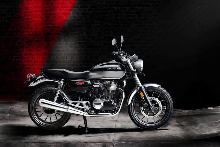 Honda H'ness CB350 Anniversary Edition Launch: होंडा मोटरसाइकिल एंड स्कूटर इंडिया (HMSI) ने भारत में अपनी H'ness CB350 मोटरसाइकिल का एनिवर्सरी एडिशन लॉन्च किया है. कंपनी ने इसकी बुकिंग लेनी भी शुरू कर दी है. कंपनी ने इसकी कीमत 2.03 लाख रुपये (एक्स-शोरूम) रखी है.