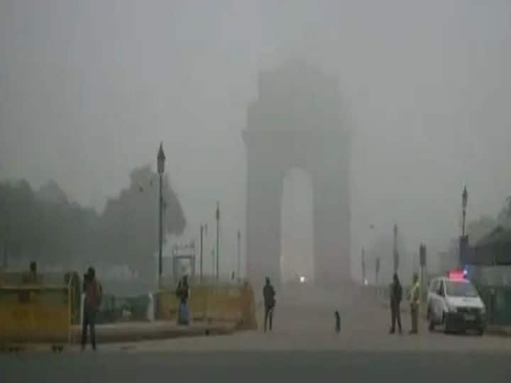 How will the weather be in Delhi today, know here Delhi Weather Update: दिल्ली में आज छाया रहेगा कोहरा, कल से चलेंगी बर्फीली हवाएं, जानें मौसम का हाल