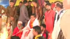 Wasim Rizvi, Former Shia Waqf Board Chairman becomes HINDU; will be known as Jitendra Narayan Singh Tyagi