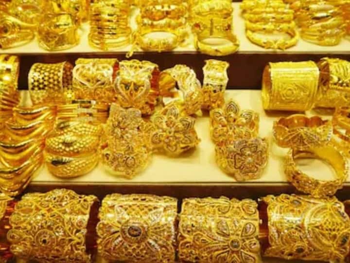 Gold-Silver Rate Today Delhi: Know what is the rate of gold and silver in Delhi today Gold-Silver Rate Today Delhi: दिल्ली में महंगा हुआ सोना, चांदी की कीमतों में भी दिखा उछाल, यहां चेक करें Gold-Silver Latest Price