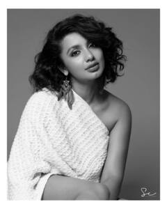 Tejaswi Madivada: చీరకట్టులో తేజస్వి.. ఇంత పద్దతిగా చూసి ఉండరు.. 