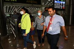 Katrina Kaif Vicky Kaushal Wedding: जयपुर पहुंचे कैटरीना कैफ के रिश्तेदार, शानदार अंदाज में दिखीं बहन Isabelle Kaif