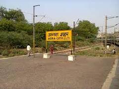 UP Election: Agra की Etmadpur सीट से कौन पड़ेगा किस पर भारी? समझिए चुनावी समीकरण | Singhasan 403