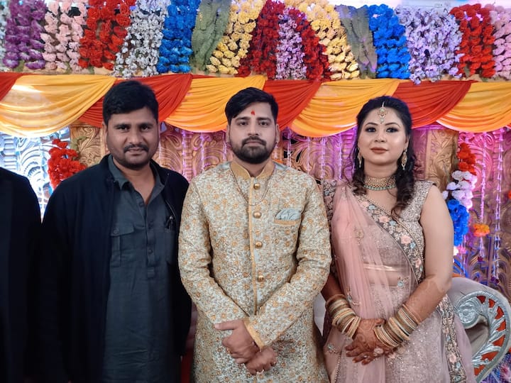 बता दें कि राकेश मिश्रा और श्वेता का सगाई इसी साल की शुरुआत में फरवरी में हुई थी. कोविड 19 के चलते इस सगाई में सिर्फ करीबी दोस्त ही शामिल हुए थे.