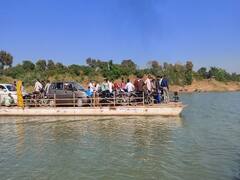 Sehore News: जान जोखिम में डालकर नाव से नर्मदा नदी पार करने को मजबूर हैं ग्रामीण, जिला प्रशासन ने रोकने की बजाय दे दिया ठेका