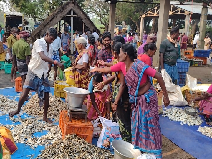 கடலூரில் மழை  முடிந்து 45 நாட்களுக்கு பின் கூடிய சந்தை - காய்கறிகள் விலை கிடுகிடு உயர்வு