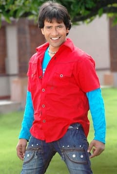 Dinesh Lal Yadav Education: जानिए कितने पढ़े लिखे हैं निरहुआ, सिंगिंग के शौक में छोड़ दी थी पढ़ाई, अब करते हैं भोजपुरी सिनेमा पर राज