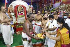 Tiruchanoor Temple: సూర్యప్రభ వాహనంపై సిరుల‌త‌ల్లి పద్మావతి.. భక్తులకు కన్నుల పండుగ