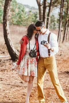 Relationship Tips: क्या पार्टनर कर रहा है इग्नोर? ऐसे वापस पाएं उनका अटेंशन