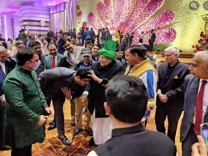 Haryana News, Chautala family might unite again, As Dushyant Chautala shares this picture Haryana News: फिर से एक हो सकता है चौटाला परिवार, जानें इस तस्वीर के सामने आने के बाद क्यों तेज हुई चर्चा