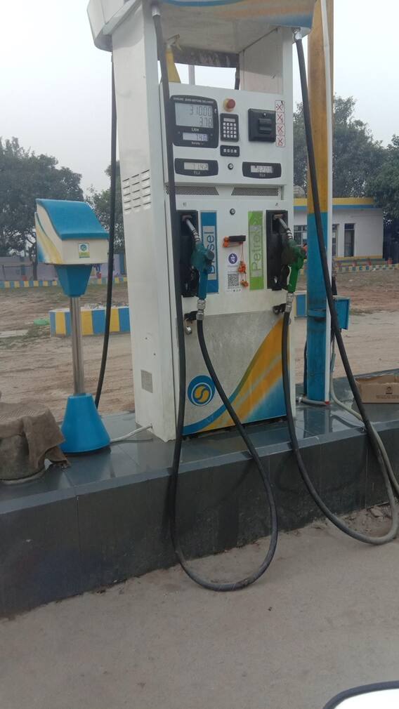 આ દેશોમાં પાણીના ભાવે મળે છે પેટ્રોલ