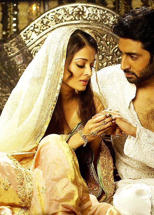 डेटिंग के दिनों में Aishwarya Rai ने Abhishek Bachchan को एक ऐसा तोहफा दिया, जो आज तक एक्टर के लिए है स्पेशल, जानना चाहेंगे क्या?