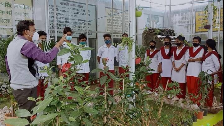 বিদ্যালয়ের সহকারী শিক্ষক পার্থ সারথি ঘোষ জানান, আমাদের এই প্রজাপতি উদ্যান তৈরির মূল উদ্দেশ্য যেহেতু প্রান্তিক ছাত্র ছাত্রীদের নিয়ে আমাদের বিদ্যালয় সেরকম ল্যাবরটরি সুযোগ এখানে নেই তাই হাতে-কলমে প্রজাপতির জীবনচক্র শেখানোর জন্যই এটি তৈরি।