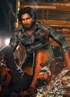 శ్రీకాకుళంలో పుష్ప సినిమాను స్వాగతిస్తూ అభిమానుల బైక్ ర్యాలీ