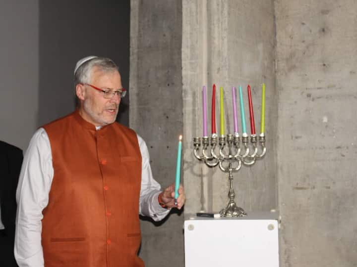 Art Exhibition Presented By Embassay Of Israel On Occassion Of Hanukkah Alliance Francaise de Delhi Art Exhibition Presented By Embassay Of Israel On Occassion Of Hanukkah