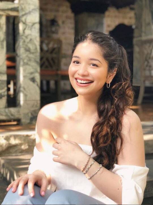 సారా.. అందానికే మోడల్‌!