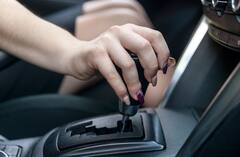 Manual ਗਿਅਰ ਵਾਲੀ ਕਾਰ ਚਲਾਉਂਦੇ ਸਮੇਂ ਨਾ ਕਰਨਾ ਇਹ ਪੰਜ ਗਲਤੀਆਂ