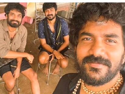 Bigg Boss fame Kavin and friends make it to Sabarimalai சுவாமியே..சுவாமி சரணம்.. சபரிமலைக்கு மாலை போட்ட கவின்.. வேண்டுதல் இதுதான் தெரியுமா?