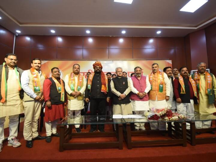 uttar pradesh 7 leaders joined BJP along with their supporters entry from SP and 'AAP' ann UP Election 2022: बीएसपी, एसपी और आप के सात नेताओं ने थामा बीजेपी का दामन, इस नेता की हुई 'घरवापसी'