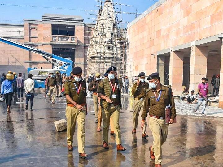 बीजेपी महासचिव तरुण चुग ने कहा कि 12 जनवरी को स्वामी विवेकानंद की जयंती पर काशी में युवा सम्मेलन का आयोजन किया जाएगा. उन्होंने कहा, ‘‘13 दिसंबर की शाम से बीजेपी के सभी मुख्यमंत्री और उप-मुख्यमंत्रियों का सम्मेलन शुरु होगा. यह सम्मेलन 14 दिसंबर को भी चलेगा.’’