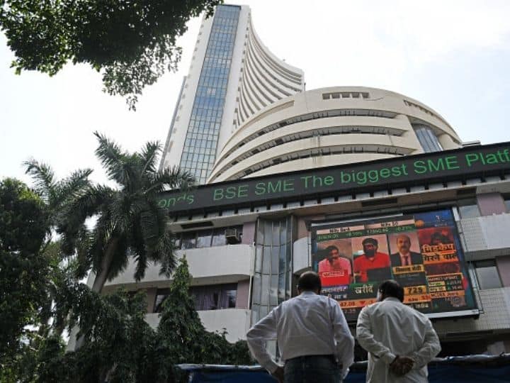 Sensex Jumps 500 Points, Nifty Above 17,000 Led By Metal, Oil And Gas, Realty Stocks Sensex Jumps 500 Points, Nifty Above 17,000 Led By Metal, Oil And Gas, Realty Stocks