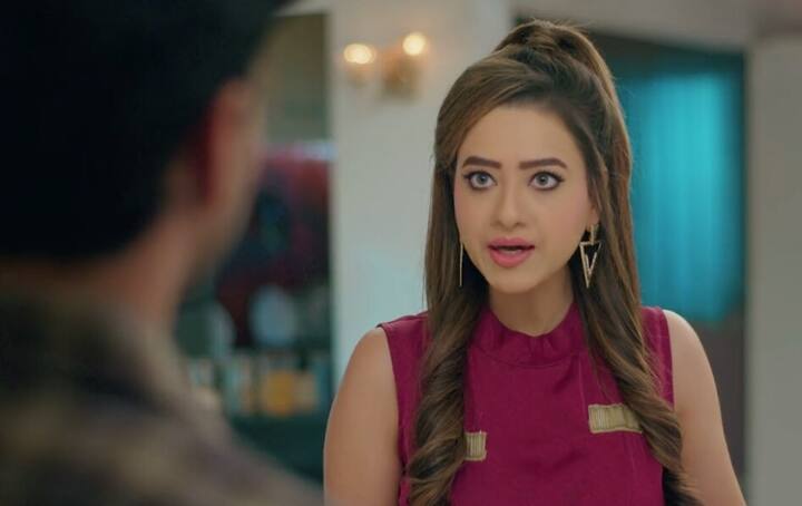 काव्या: बात साइड रोल की हो रही हैं तो सीरियल अनुपमा की विलेन काव्या को कैसे भूल सकते हैं.