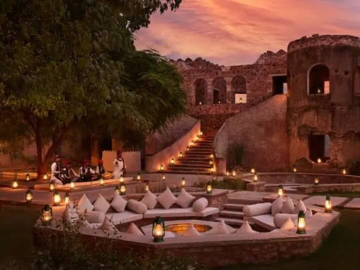 Vicky Kaushal Katrina Kaif Wedding: कैटरीना-विक्की कौशल की शादी जिस किले में हो रही है उसमें कितने कमरे हैं, कितना है किराया? Rajasthan know about the fort where katrina kaif and vicky kaushal is getting married Vicky Kaushal Katrina Kaif Wedding: कैटरीना-विक्की कौशल की शादी जिस किले में हो रही है उसमें कितने कमरे हैं, कितना है किराया?