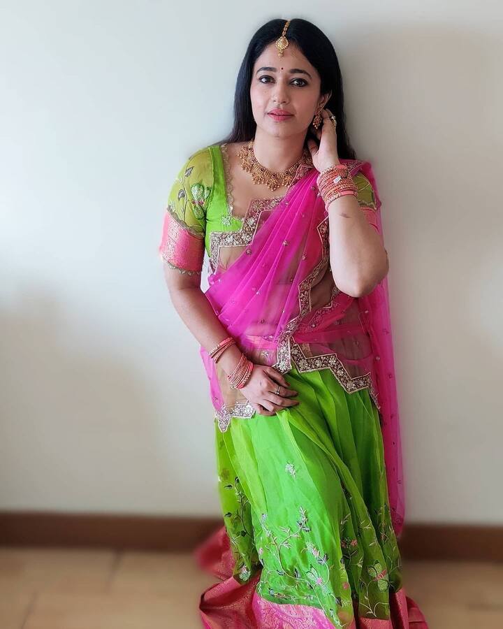 ஹே ஐ என்றால் அது அழகு என்றால் அந்த ஐகளின் ஐ அவள்தானா?