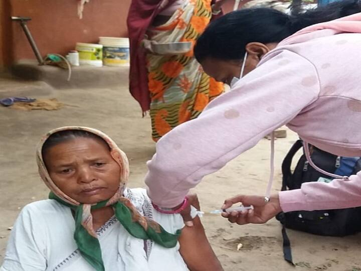 कोरोना टीकाकरण की रफ्तार बढ़ाने के लिए Jharkhand सरकार ने उठाए खास कदम, मंत्री ने की ये अपील 