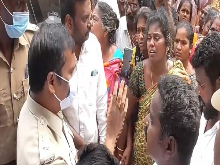 Chennai: A young man complained that he had died due to an injection - Relatives are angry after breaking the hospital windows ஊசி போட்டதால் வாலிபர் இறந்ததாக புகார் - மருத்துவமனை கண்ணாடிகளை உடைத்து உறவினர்கள் ஆவேசம்