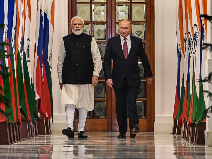 Russian President Vladimir Putin first visit in two Years India Russia signs 28 deals ann Putin's India Visit: व्लादिमीर पुतिन के दौरे में 28 समझौतों पर लगी मुहर, जानें 2+2 मीटिंग की सब बातें