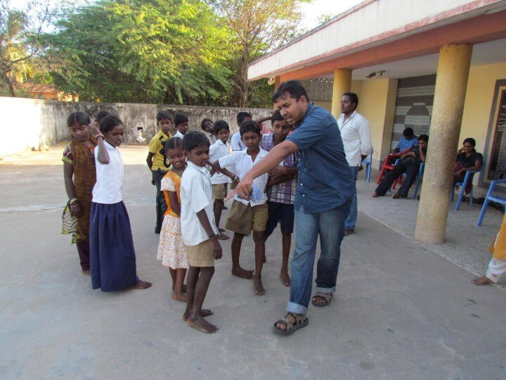 ‛நீயே ஒளி... நீதான் வழி...’ பழங்குடியின மாணவர்கள் கல்விக்கு வழிகாட்டும் நல்வழிகாட்டி அறக்கட்டளை!