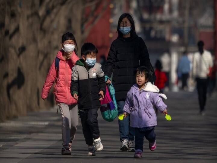 China ends 2021 with highest surge in Covid cases in two years China Coronavirus: চিনে রেকর্ডহারে বাড়ল সংক্রমণ, ১০ দিনের লকডাউন শুরু এই প্রদেশে