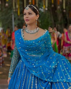 Rubina Diliak Photos: रुबीना दिलैक ने नीले लहंगे में दिखाई खूबसूरत अदाएं, देखिए तस्वीरें
