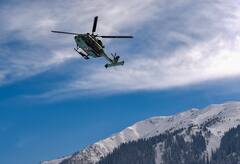 Kashmir: কাশ্মীরে তুষার আচ্ছাদিত পাহাড়ি অঞ্চলে সশস্ত্র বাহিনীর যৌথ হেলিবোর্ন মহড়া