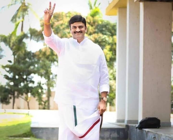 Raghu Rama Krishna Raju: रघुराम कृष्ण राजू आंध्र प्रदेश की नरसापुरम लोकसभा सीट से सांसद बने हैं. राजी वाईएसआर कांग्रेस से हैं. वह 325 करोड़ की संपत्ति के साथ देश के चौथे सबसे अमीर लोकसभा एमपी हैं.