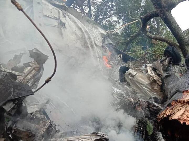CDS General Bipin Rawat helicopter crash near Nilgiris Katteri IAF Mi-17V5 accident know the exact reason CDS Bipin Rawat Helicopter crash : दोन इंजिन, अतिशय सुरक्षित, तरीही हेलिकॉप्टर कसं कोसळलं, नेमकं कारण काय?