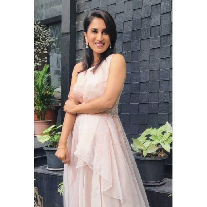 मराठी फिल्म इंडस्ट्रीतील बोल्ड आणि बिनधास्त अभिनेत्रींमध्ये स्मिताचा समावेश होतो. (photo: smita.gondkar/ig)