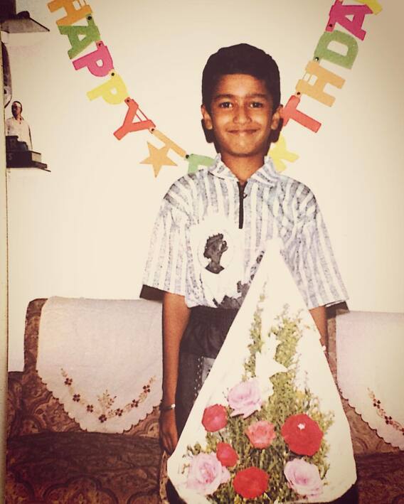 Vicky Kaushal हैं बोर्न क्यूट, देखें उनकी बचपन की 8 सबसे प्यारी तस्वीरें