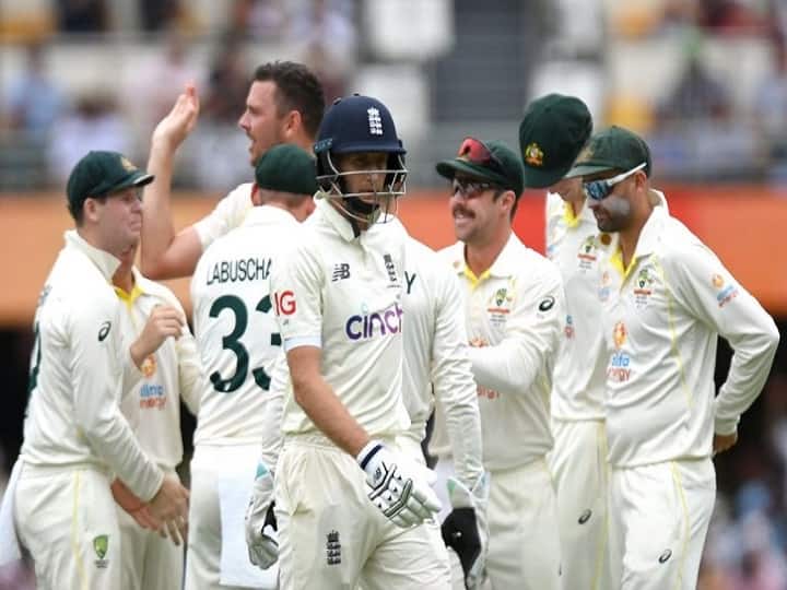 Eng vs Aus Ashes 1st test Day 1: Rain intervenes England collapse for 147 all out against australia Gabba stadium ENG vs AUS Ashes: 147-க்கு சுருண்ட இங்கிலாந்து... கண்ணீராய் கொட்டித் தீர்த்த மழை!