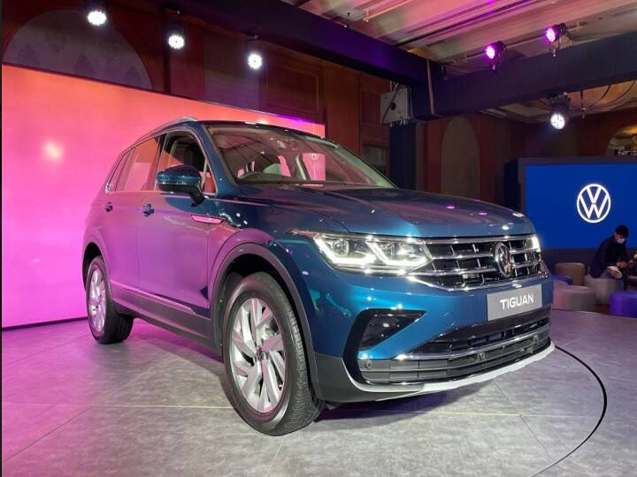 New Volkswagen Tiguan First Look Review New Volkswagen Tiguan : फोक्सवॅगनची शानदार टिगुआन कार भारतात लाँच, जाणून घ्या किंमत आणि फिचर्स 