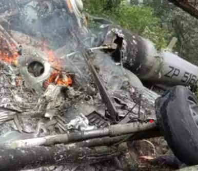 Chopper with CDS Bipin Rawat on board crashes in Coonoor CDS Bipin Rawat Chopper Crash: હેલિકોપ્ટર ક્રેશમાં CDS બિપિન રાવતનું નિધન, એરફોર્સે કરી પુષ્ટી