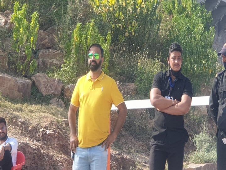 Vicky Katrina Wedding: होटल सिक्स सेंस की सुरक्षा की जिम्मेदारी भीम सिंह के हाथ, कल होगी विक्की-कैट की शादी The security of Hotel Six Senses is in the hands of Bhim Singh, Vicky-Kat will get married tomorrow ann Vicky Katrina Wedding: होटल सिक्स सेंस की सुरक्षा की जिम्मेदारी भीम सिंह के हाथ, कल होगी विक्की-कैट की शादी