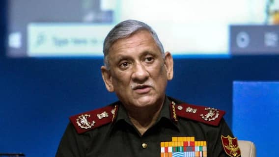 Bipin Rawat Helicopter Crashed: তামিলনাড়ুতে ভেঙে পড়ল বায়ুসেনার চপার, আহত বিপিন রাওয়াতকে আনা হল হাসপাতালে| Bangla News