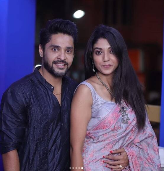 জন্মদিনের উদযাপন মিটতেই সোশ্যাল মিডিয়ায় বেশ কিছু ছবি পোস্ট করলেন দেবলীনা কুমার। স্মৃতিচারণা করলেন ঠিক একটা বছর আগে এইদিনে কী হয়েছিল তাঁর জীবনে।