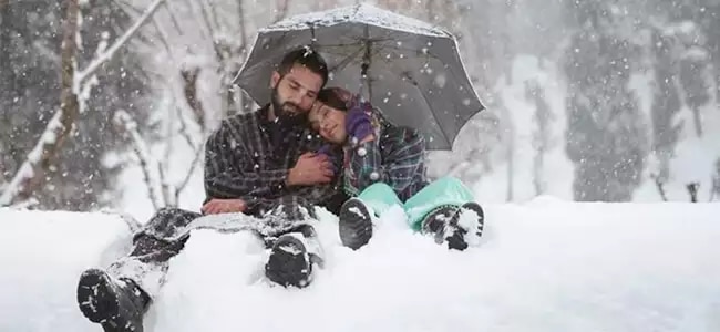 Films Shot in Jammu and Kashmir: बॉलीवुड का फेवरेट प्लेस है Gulmarg, 'जब तक हैं जान' सहित इन फिल्मों की हो चुकी है शूटिंग