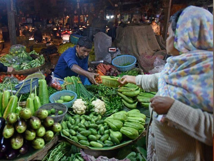 Retail inflation: जनवरी में भी बढ़ी महंगाई, किसानों और ग्रामीणों को लगा झटका, जानें कितना हुआ इजाफा?