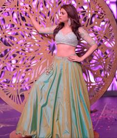 Shraddha Das: బోల్డ్ రోల్స్ కి సై అన్నా అర్థం చేసుకోరూ...