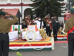 IN PICS | Tamil Nadu CM MK Stalin Pays Floral Tributes To CDS Bipin Rawat & 12 Others